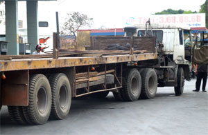 Xe đầu kéo loại xe chuyên dùng cho container vẫn phát triển tự phát